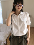 Looney side shirring pocket cropped short-sleeved shirt