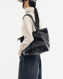 Tramp basic leather shoulder bag