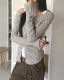 Tsupol Bokashi Collar Off-shoulder Button Brushed T-shirt