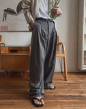 Rodina Two-Tuck Balloon Wide Slacks