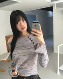 Kinbi Button Bokashi Crunchy Off-Shoulder Knit