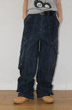 CURVED POCKET CARGO PANTS