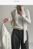 [Muffler set] Pleats U-neck Long Sleeve T-shirt