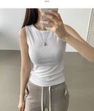 Inner round neck slim fit sleeveless
