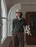 Rich cable V-neck knitwear