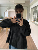 Nellicky Pintuck Round Collar Blouse