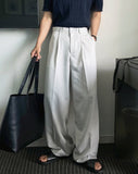 One Tuck Wide Fit Slacks