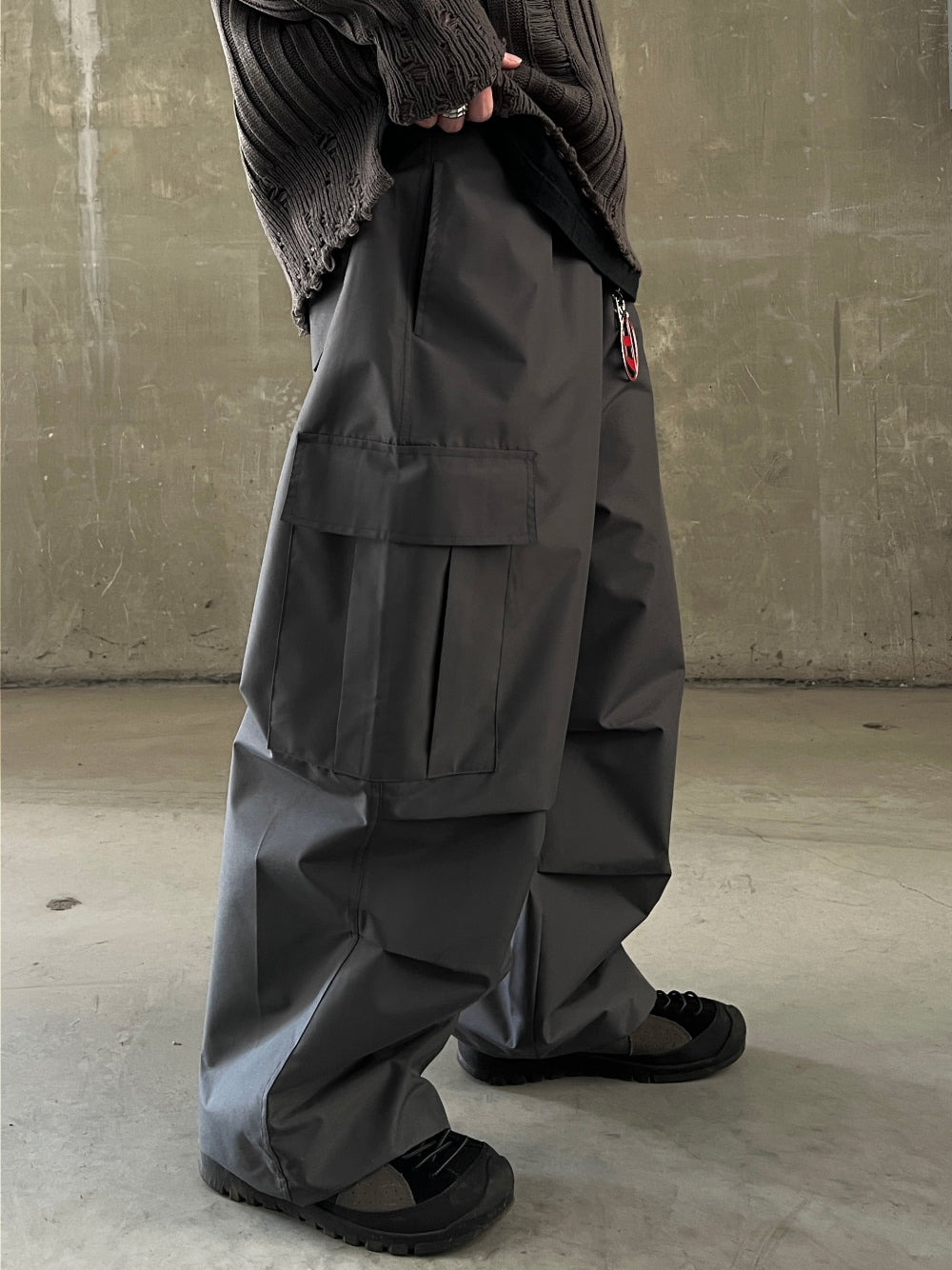 【KOOLOSET】Koo - Balloon Cargo Pants Koo - Balloon Cargo Pants [자체제작] - kooloset