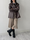New Falling Two-Tuck Bermuda Slacks