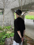 Compass letter half T-shirt