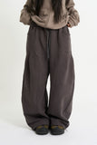 Contoured fleece sweatpants