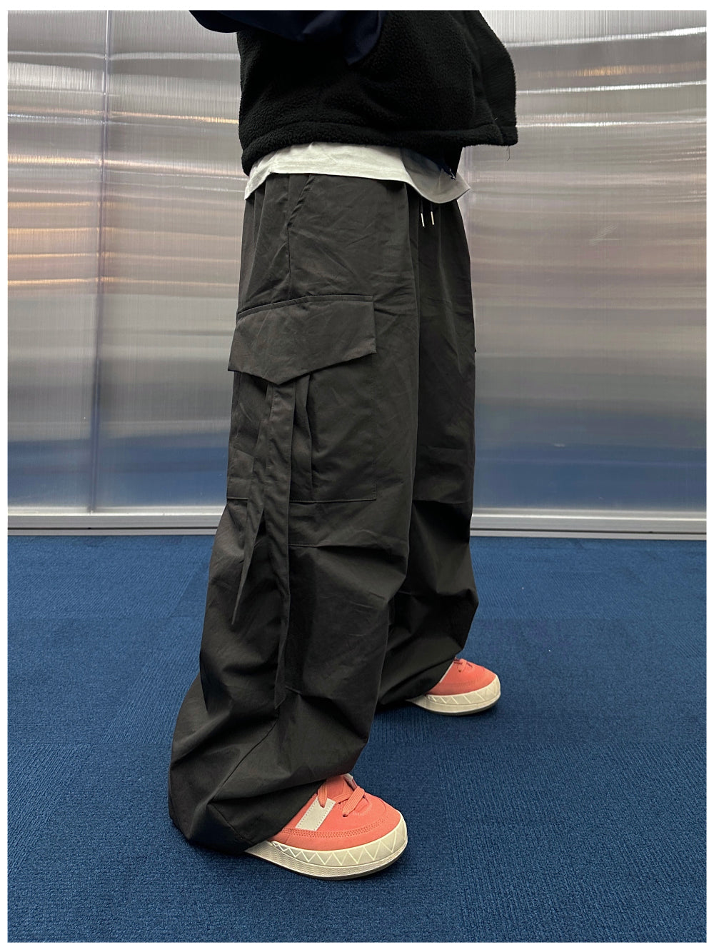 【DISCERNMENT】Vladis Strap Cargo Pants DISCERNMENT (ディーサーメント) - ブラディスストラップカーゴ