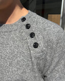 Round button knit
