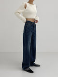 Forming double hole crop knit