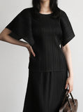 [Premium] Eileen Cut Pleated Short Sleeve T-shirt