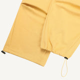 Round curve sweatpants