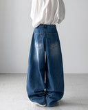 Kuma Lettering Balloon Denim