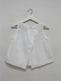 [Nylon ver.] Two-button sleeveless blouse
