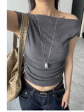 Shirring one off-shoulder T-shirt