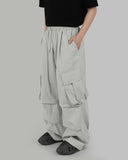 Oblique cargo pants