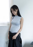MOCK NECK SLEEVELESS