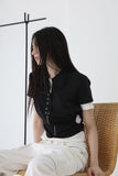 Hole cropped shirring shirt