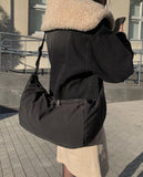 Iro simple half-moon cross bag