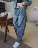 Quarty twisted incision denim