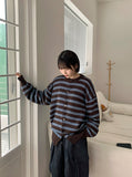 [unisex] Horiring Punching Stripe Over Cardigan