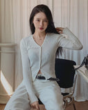 [U-BASIC] My ribbed V-neck cardigan