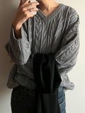 Cinnamon Cable V-neck knit