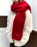 Mutton color matching knit muffler