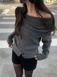 Denp Button Off-Shoulder Loose-Fit Knit