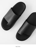 Loe leather slippers
