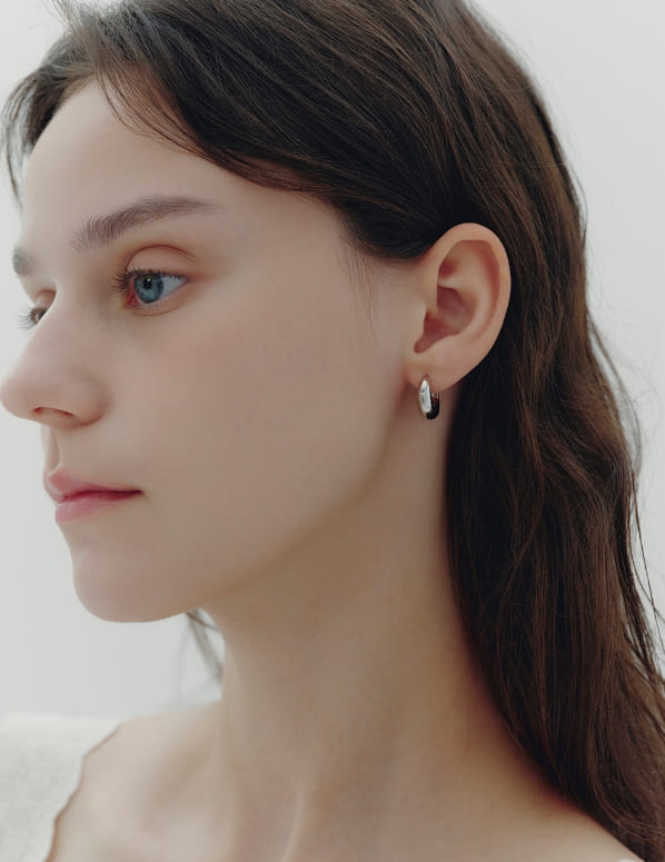 HYERES LOR – einz.jp