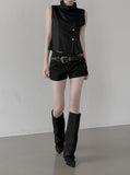 Noirine Button High-Neck Sleeveless Vest