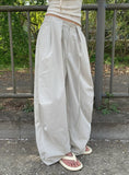 Right Pintuck Nylon Wide Banding Pants