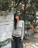 Laju RIb Button Round Neck Long Sleeve T-Shirt