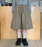 [unisex] Giland Nylon Pintuck Banding Bermuda Pants