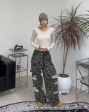 Reen U-Neck Crop Long Sleeve Tee
