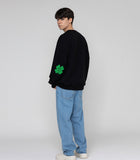 Elbow Clover Smile Sweatshirt