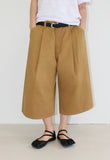 DEEP PINTUCK BERMUDA PANTS