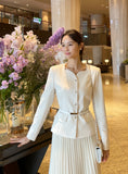 Roicheu Heart Neck Short Jacket