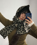 FUZZY LEOPARD MUFFLER