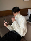 Leo Semi Overfit Cathy Turtleneck Tee