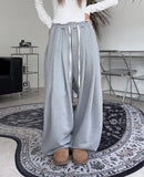 Dihen Pintuck Curved Training Pants