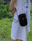 Soku pocket zipper crossbody bag