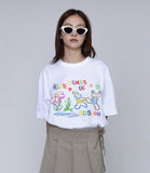 HERE COMES OF Drawing Short Sleeve Tee