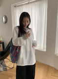 Hudin U-neck Cotton Pocket Blouse