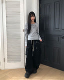Quind Lettering Button Long Sleeve T-Shirt